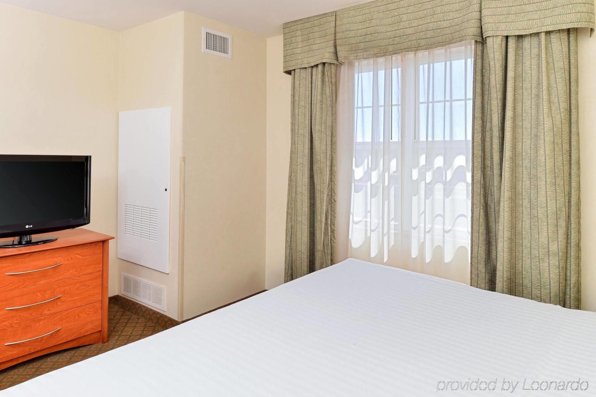 Holiday Inn Express Hotel & Suites Southfield - Detroit, An Ihg Hotel Extérieur photo