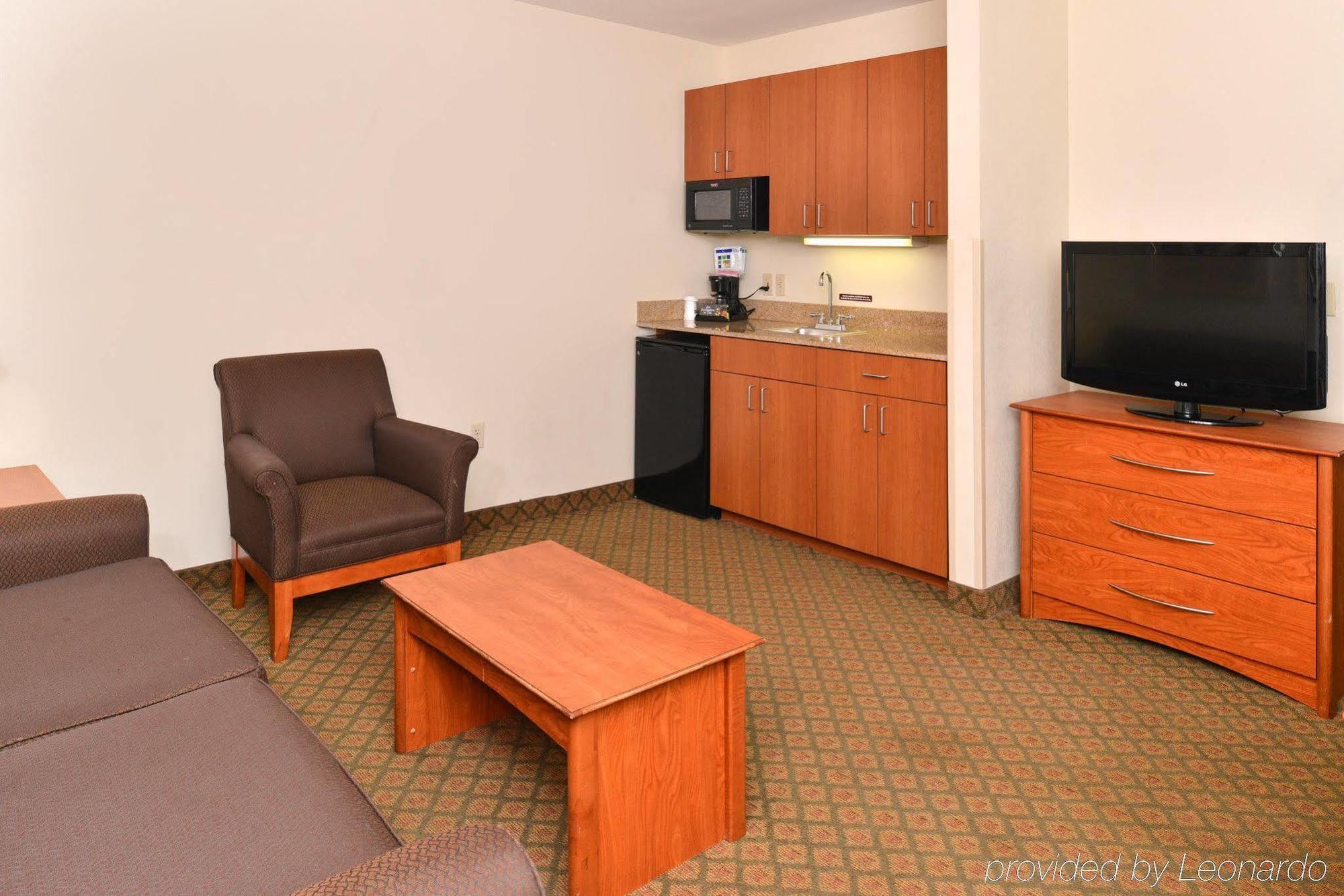 Holiday Inn Express Hotel & Suites Southfield - Detroit, An Ihg Hotel Extérieur photo