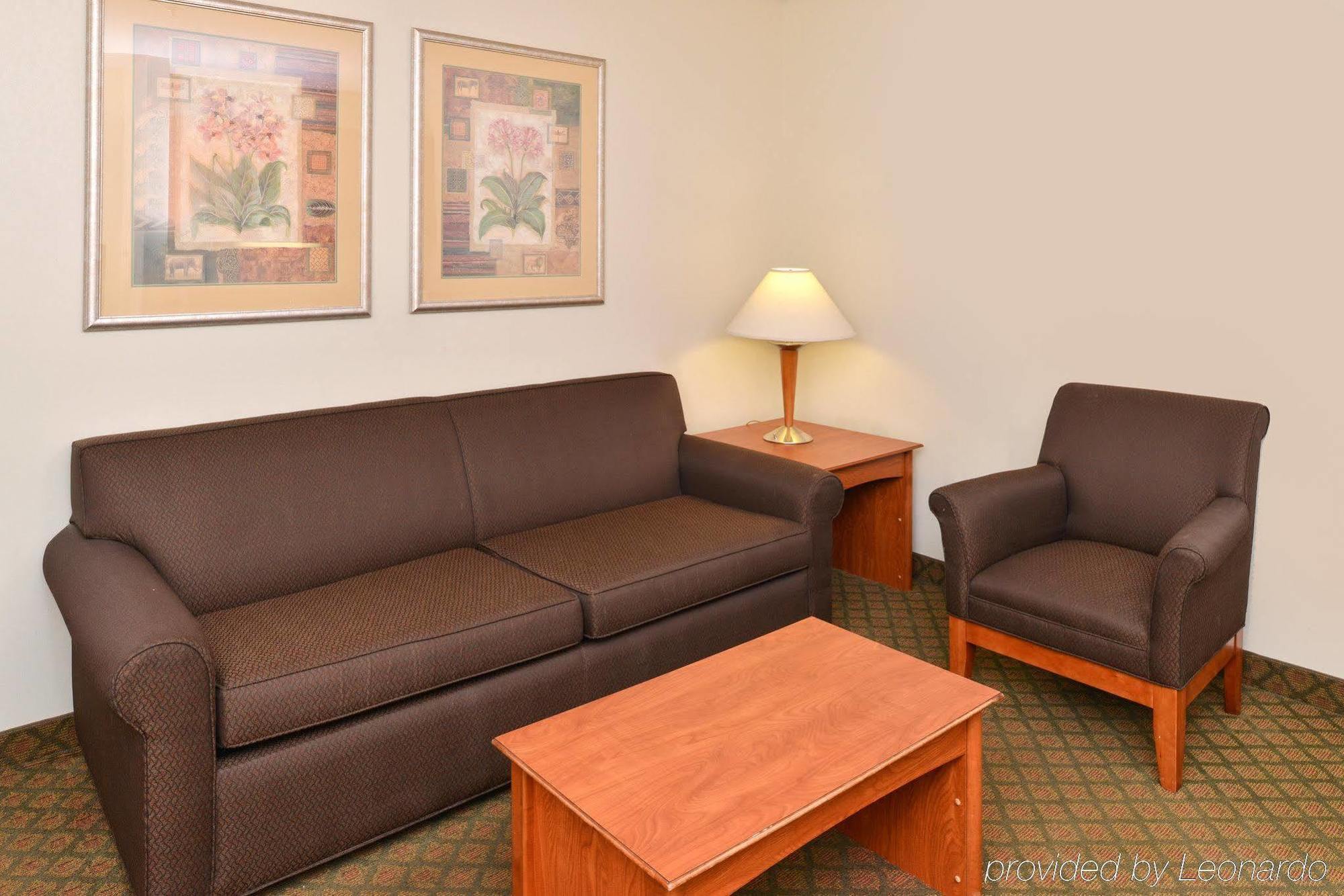 Holiday Inn Express Hotel & Suites Southfield - Detroit, An Ihg Hotel Extérieur photo