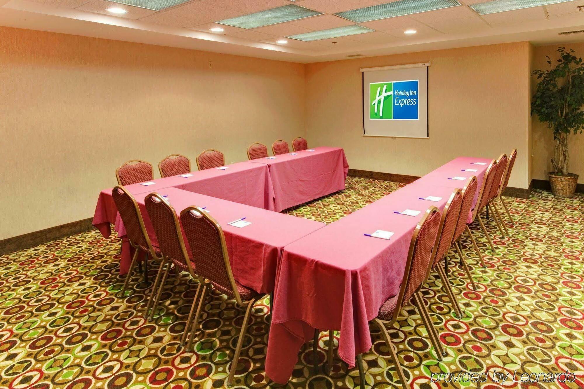 Holiday Inn Express Hotel & Suites Southfield - Detroit, An Ihg Hotel Extérieur photo