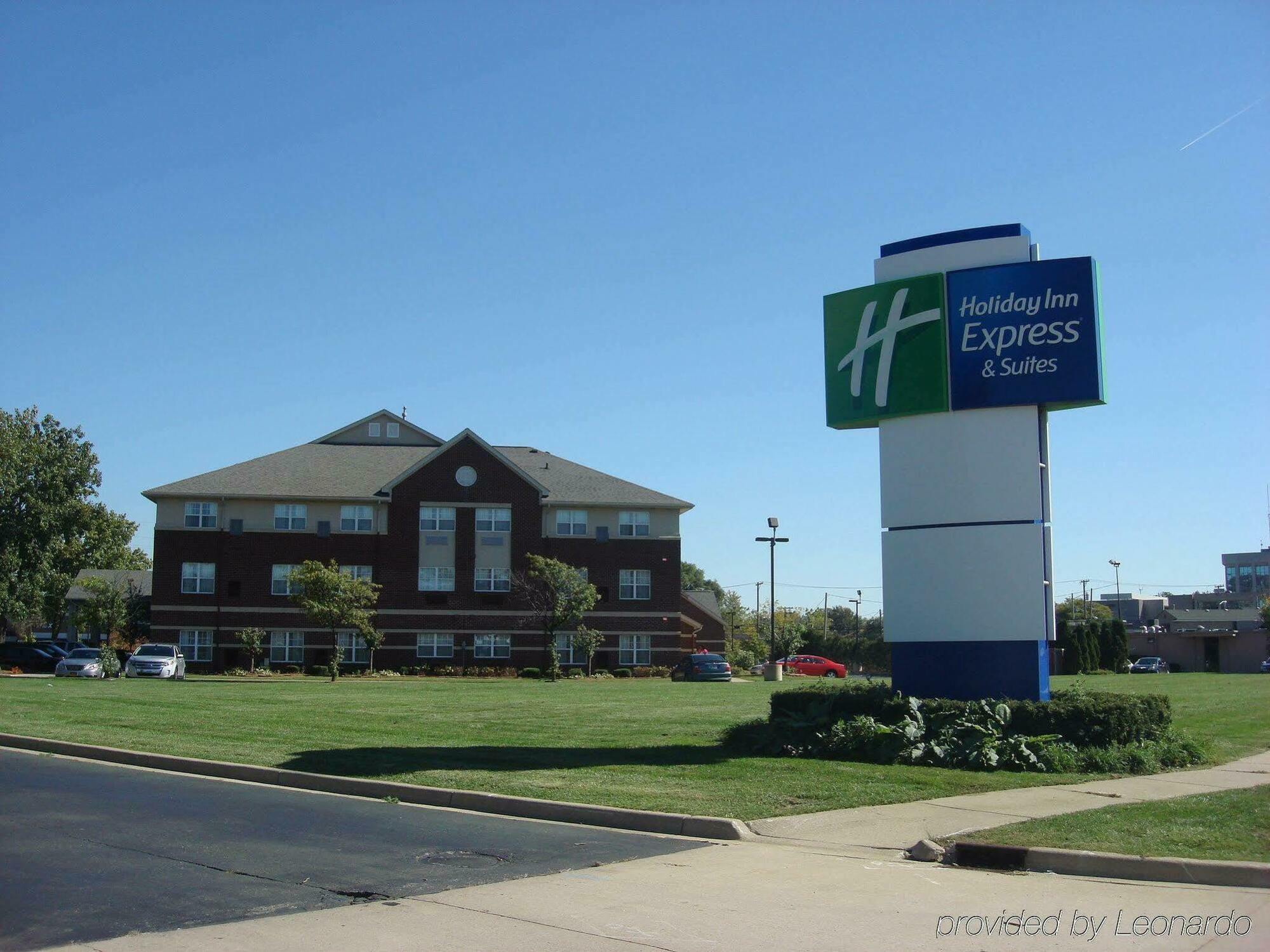 Holiday Inn Express Hotel & Suites Southfield - Detroit, An Ihg Hotel Extérieur photo