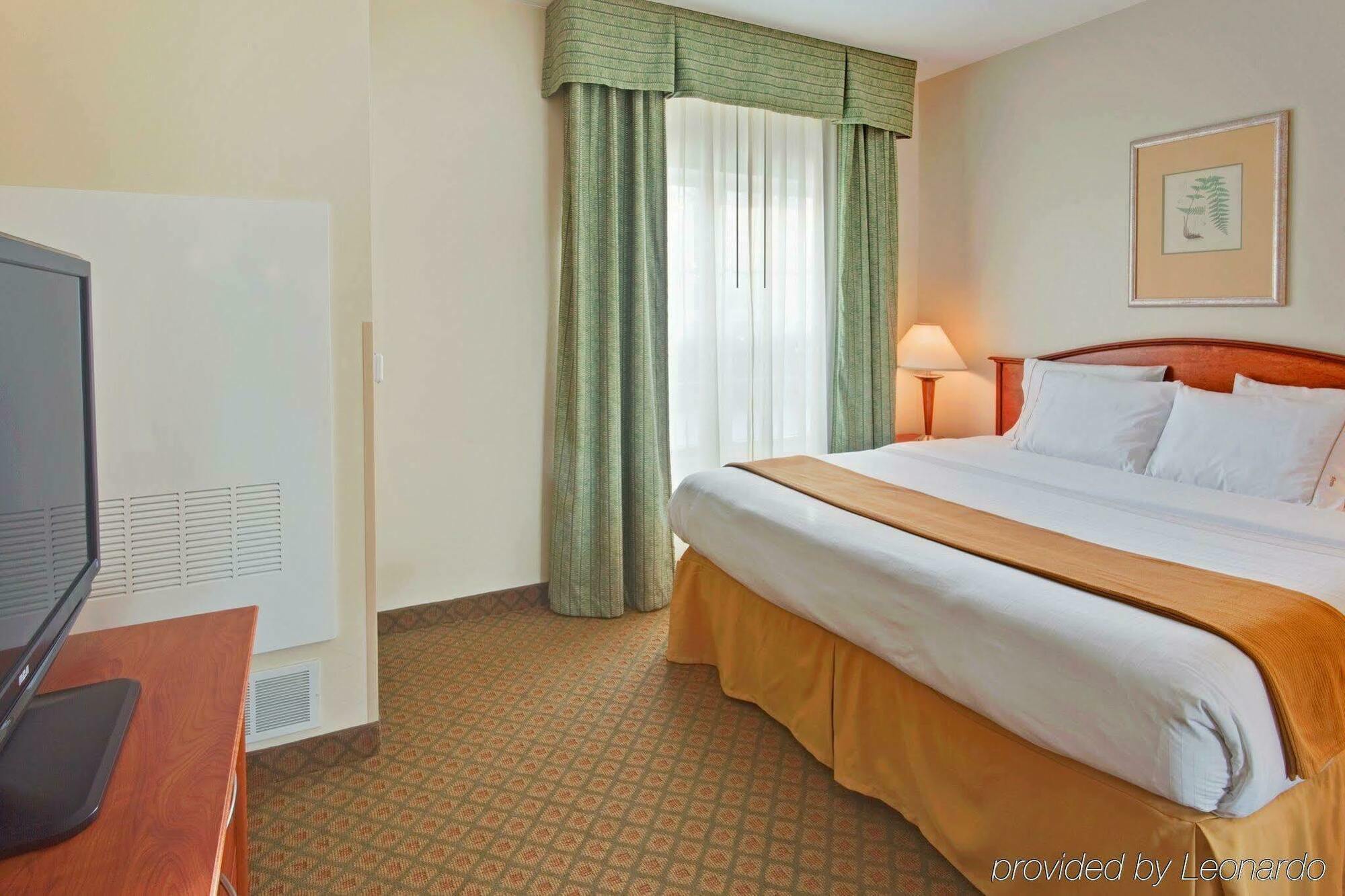 Holiday Inn Express Hotel & Suites Southfield - Detroit, An Ihg Hotel Extérieur photo